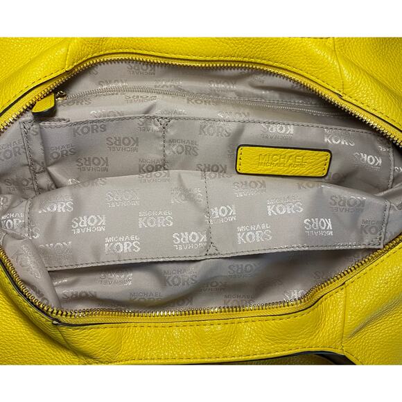 Michael Kors Fulton Chain Medium Shoulder Tote Vtg Yellow Excellent Condition - Picture 9 of 10